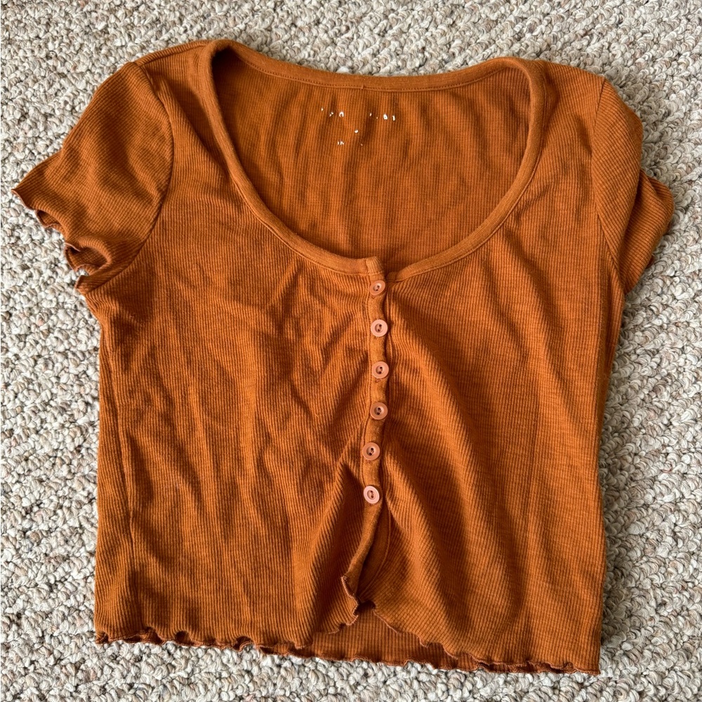 American Eagle button up baby tee cropped